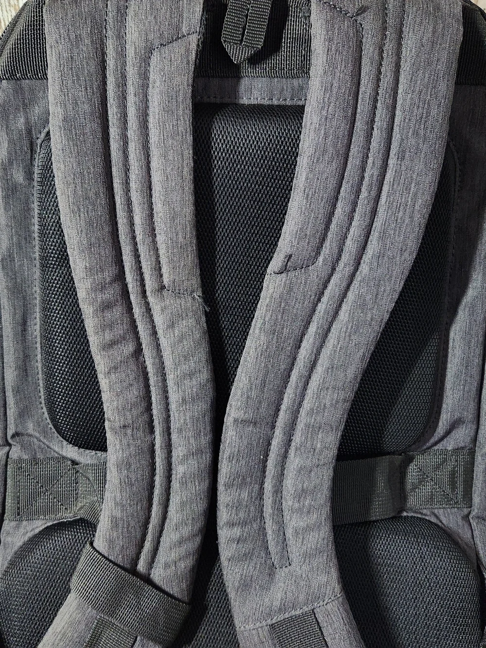 Samsonite Gray Travel Modern Utility Paracycle Laptop Backpack Charcoal